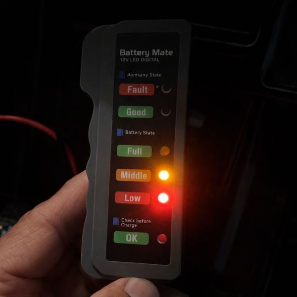 12V car battery tester