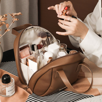 Портативный бьюти-кейс