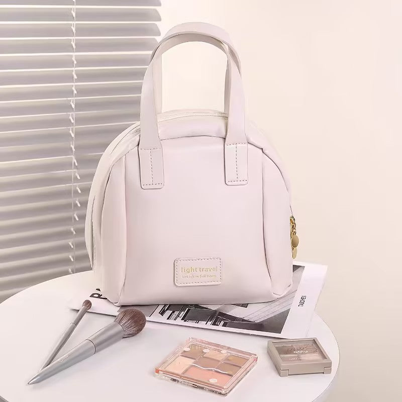 Портативный бьюти-кейс